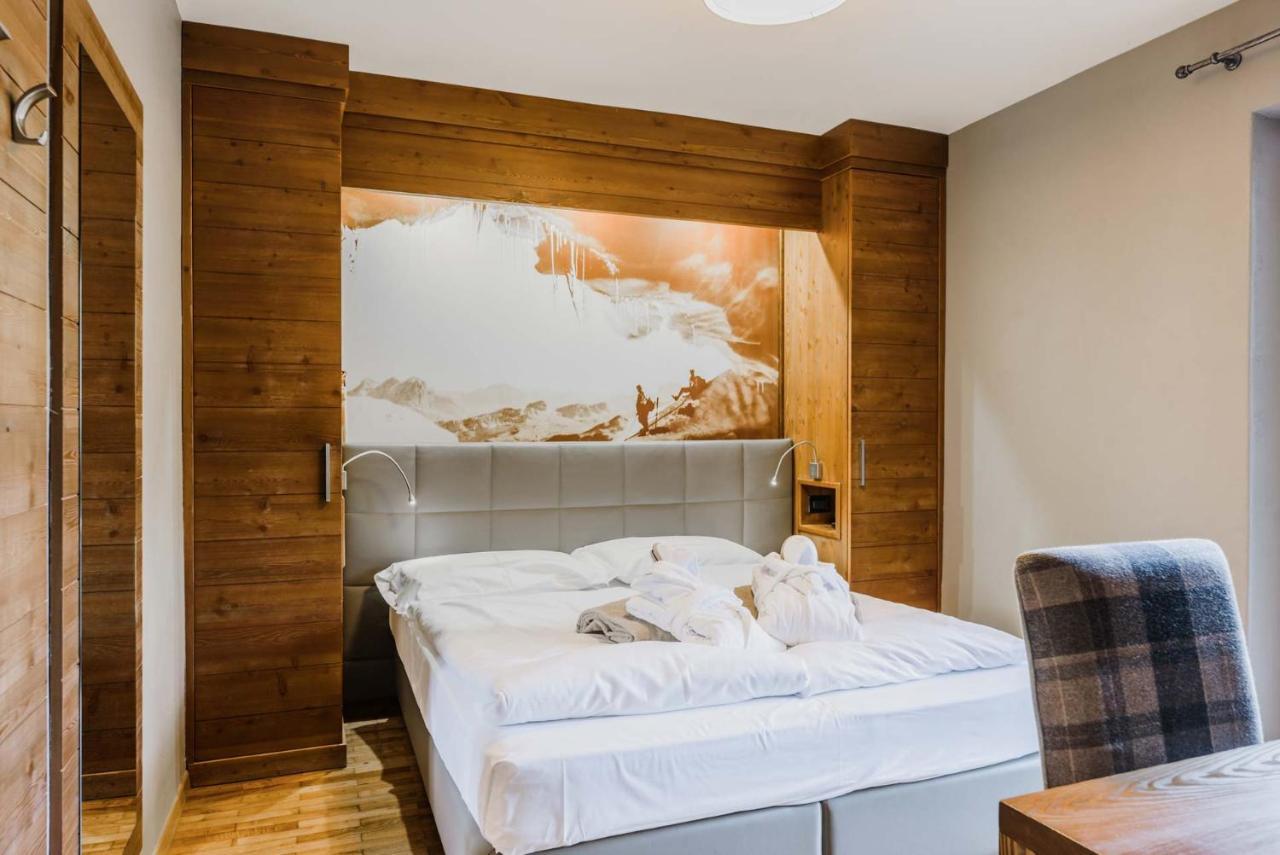 Standard Double or Twin Room,1398852824:JPEG