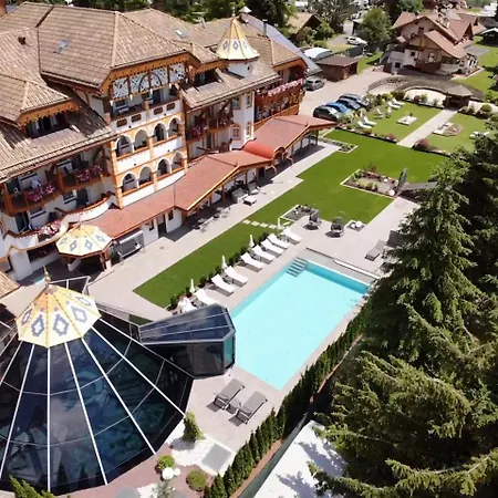 Renè Dolomites Boutique Hotel-3
